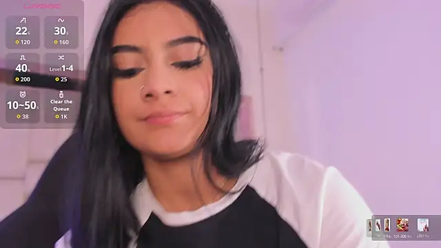 KatherineRuiz  online show from 04.15.26