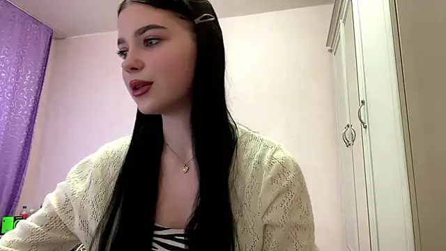 Snapshot of EvonHirth chatting on 02.24.26 EvonHirth online show from 02.24.26