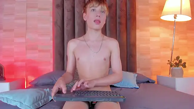 Isaac Grey online show from 03.18.26