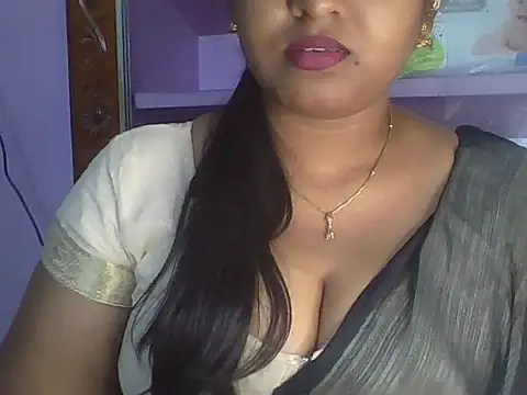 Snapshot of Tamil_Kuttyma chatting on 06.21.26 Tamil Kuttyma online show from 06.21.26