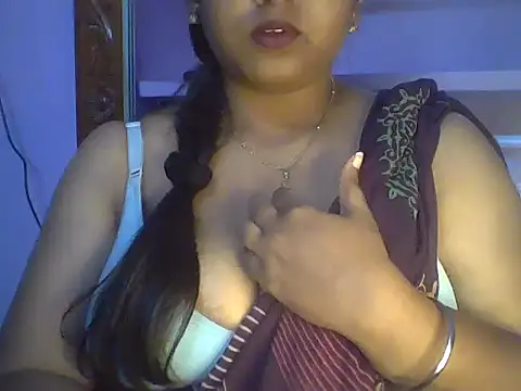 Snapshot of Tamil_Kuttyma chatting on 06.27.26 Tamil Kuttyma online show from 06.27.26