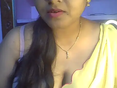 Snapshot of Tamil_Kuttyma chatting on 08.03.26 Tamil Kuttyma online show from 08.03.26