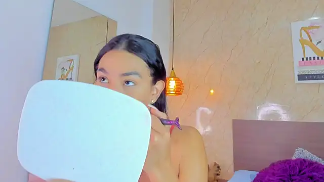 Snapshot of Miia03 chatting on 04.14.26 Miia03 online show from 04.14.26