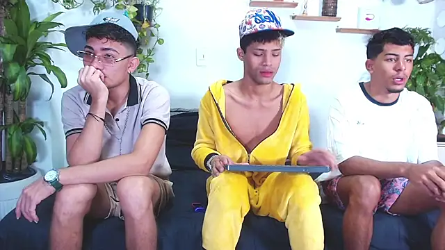 Snapshot of Lunar_Boys chatting on 02.24.26 Lunar Boys online show from 02.24.26