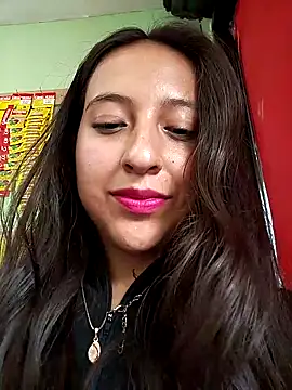 Snapshot of MaskedLatinaX chatting on 05.12.26 MaskedLatinaX online show from 05.12.26