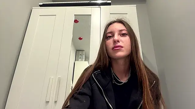 selena favn online show from 03.06.26