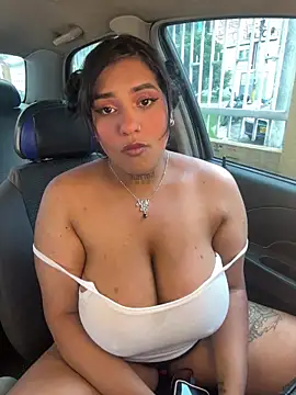 Nahomy firee online show from 03.24.26