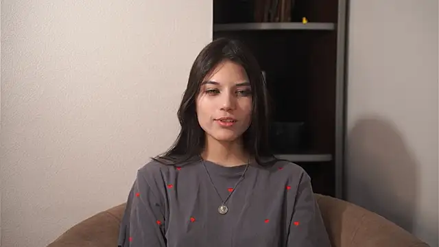 Snapshot of CaroylnPaiva chatting on 02.27.26 CaroylnPaiva online show from 02.27.26