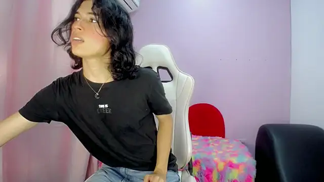 Larry craft online show from 02.28.26