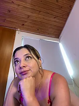 FoxxySweet online show from 03.17.26