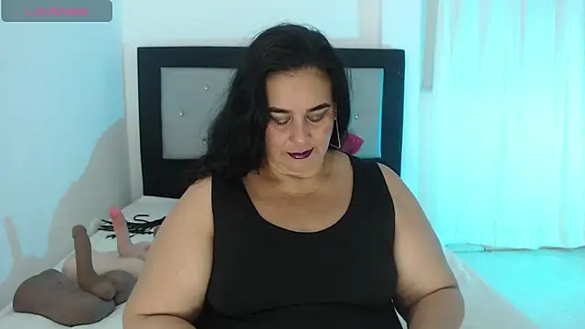 Sharlot curvy online show from 03.12.26