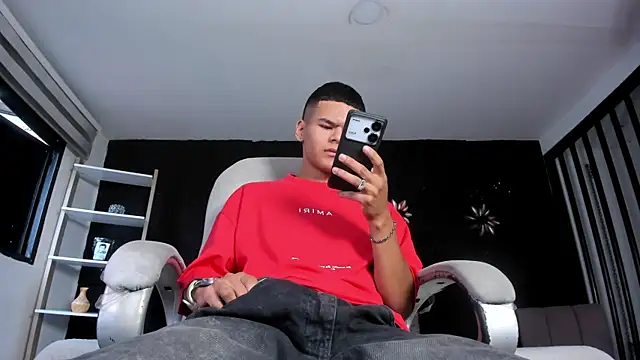 DylanRoyce  online show from 04.09.26