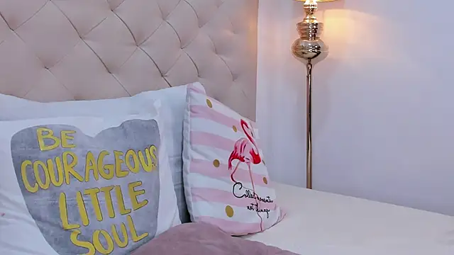 nina joyce online show from 03.03.26