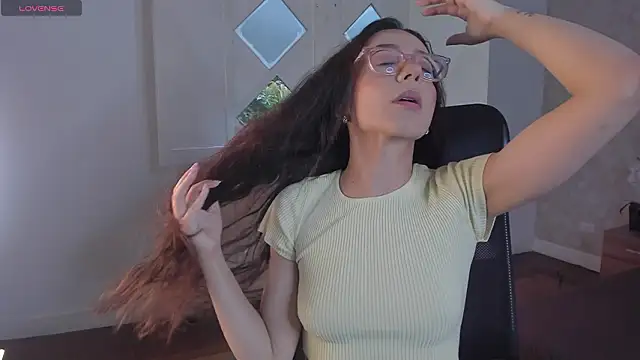 Arii wilde online show from 03.26.26