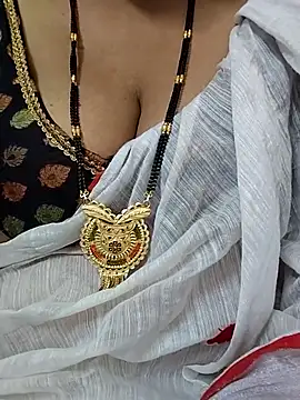 Snapshot of Sofiaa_09 chatting on 03.27.26 Sofiaa 09 online show from 03.27.26