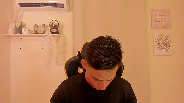 sexy andres01 online show from 03.13.26