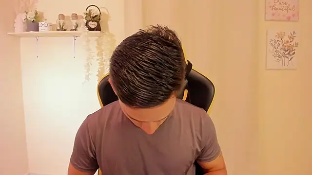 sexy andres01 online show from 03.13.26