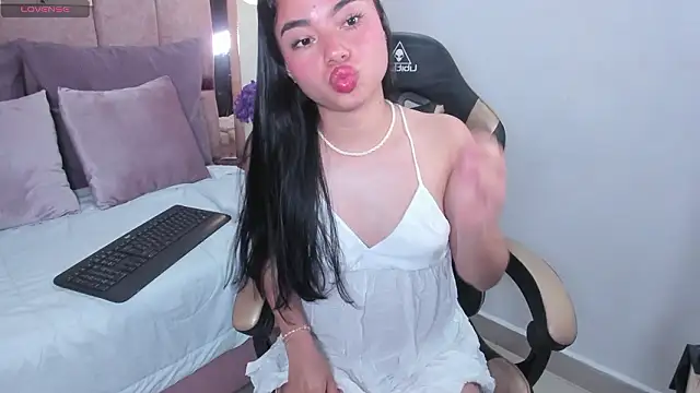 Snapshot of shelseanova chatting on 02.25.26 shelseanova online show from 02.25.26