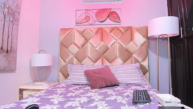 Snapshot of gabyevans4 chatting on 03.18.26 gabyevans4 online show from 03.18.26