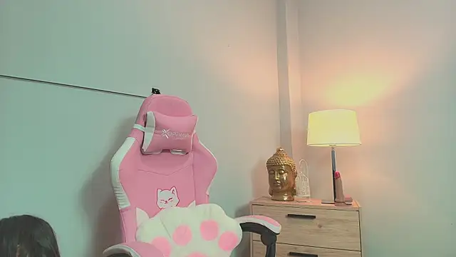 Snapshot of gabyevans4 chatting on 03.23.26 gabyevans4 online show from 03.23.26