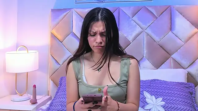 Snapshot of gabyevans4 chatting on 03.31.26 gabyevans4 online show from 03.31.26