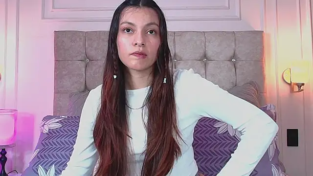 Snapshot of gabyevans4 chatting on 04.15.26 gabyevans4 online show from 04.15.26