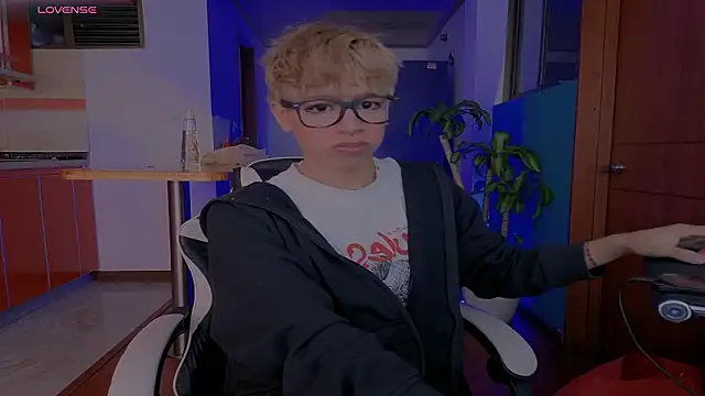 Ryan sweet online show from 02.25.26