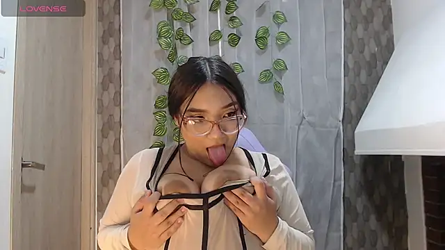 anyela donecm online show from 03.28.26