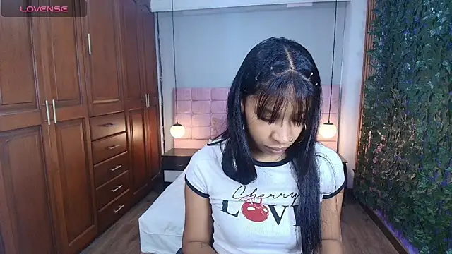 ShayMilleer online show from 04.15.26