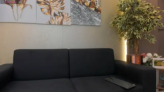 ValentinaaMilan online show from 03.30.26