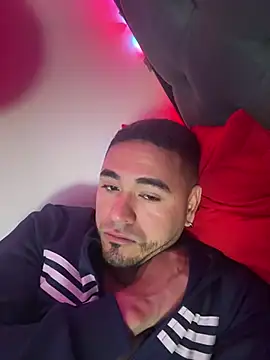 Snapshot of amon_1998 chatting on 02.26.26 amon 1998 online show from 02.26.26