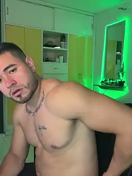 Snapshot of amon_1998 chatting on 02.27.26 amon 1998 online show from 02.27.26