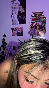 Moon Velvet  online show from 03.22.26