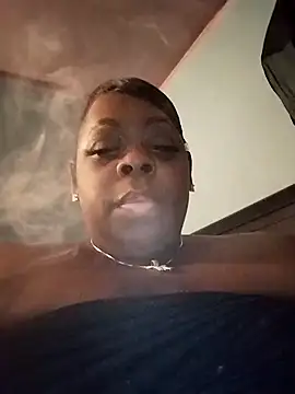 Pinkchocolatebbw online show from 04.04.26