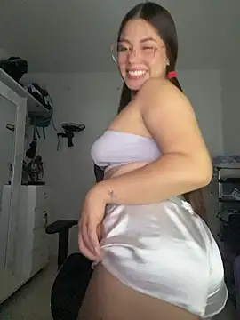 Lizziegrey001 online show from 04.01.26