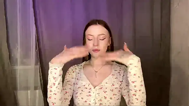 Rosalielue online show from 05.17.26