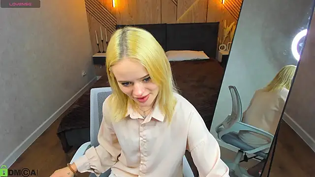 Tessa Ashe online show from 03.25.26