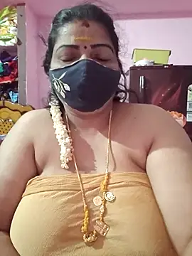 Snapshot of tamil_lathikaaa chatting on 06.26.26 tamil lathikaaa online show from 06.26.26