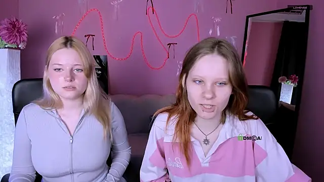 cassandra nik online show from 04.13.26