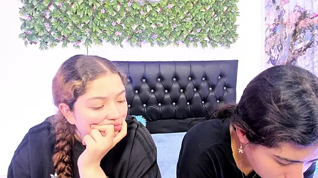 valeria and zoe online show from 05.26.26
