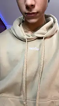 Snapshot of DiamondEssence chatting on 03.02.26 DiamondEssence online show from 03.02.26