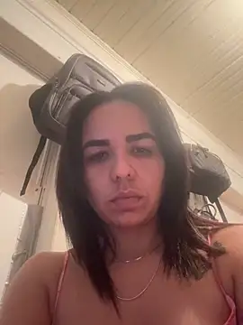 Snapshot of Mkdana chatting on 04.16.26 Mkdana online show from 04.16.26