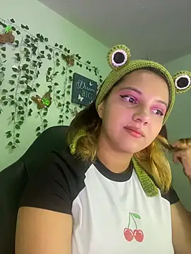 aurora bela online show from 03.17.26