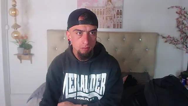 Rommen N Zoe online show from 04.12.26