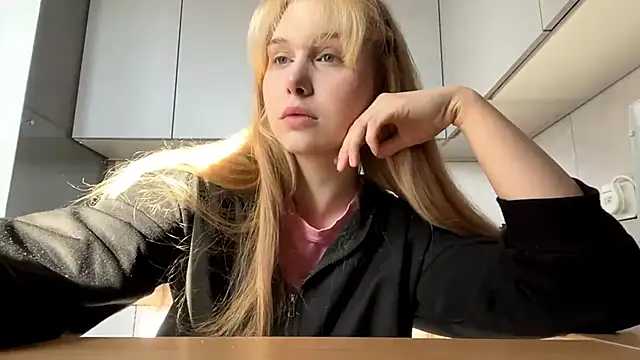 ShariLappas online show from 03.07.26