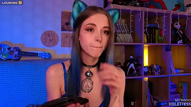 violettess online show from 03.18.26