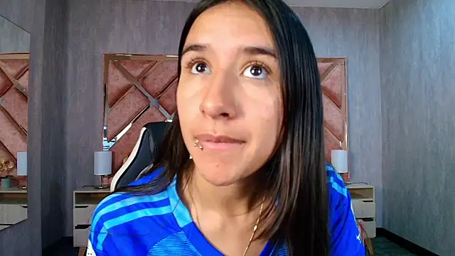 LilyRossi  online show from 05.21.26