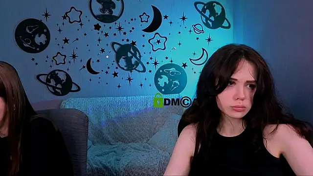 Snapshot of chloe_ley chatting on 06.21.26 chloe ley online show from 06.21.26