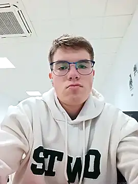 Snapshot of Alejandro27003 chatting on 02.27.26 Alejandro27003 online show from 02.27.26