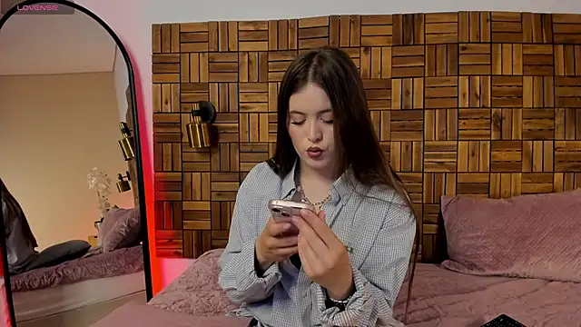 Snapshot of ambaar__1 chatting on 04.30.26 ambaar 1 online show from 04.30.26